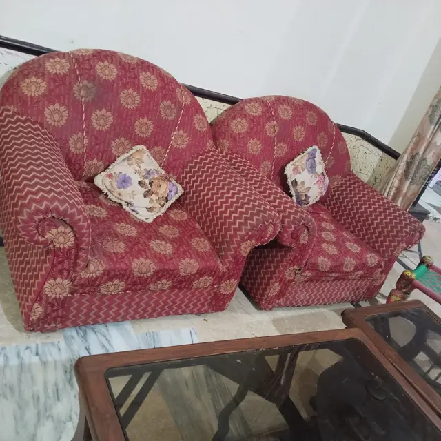 Sofa set after new fabric poshish
